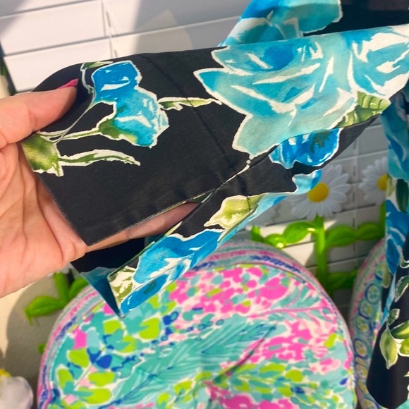 Lady Hazan blue and black floral jacket - Picture 2 of 5